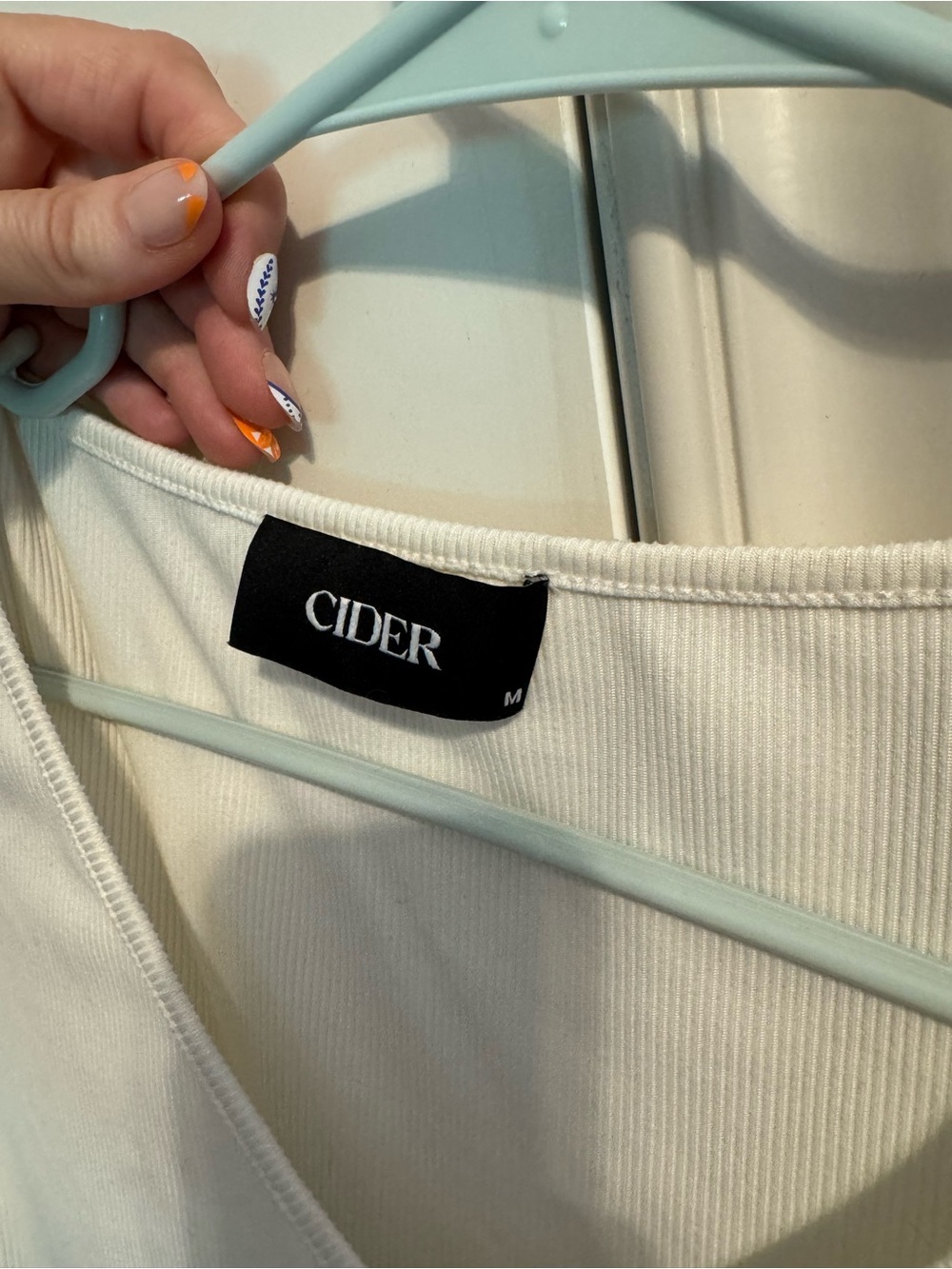 Cider White Short Sleeve V-Neck Bodysuit - Picture 4 of 5